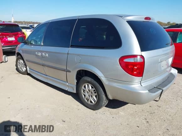 2002 Dodge Caravan Sport with VIN 2B8GP44352R674431, listed as a IAAI auction lot 40952145 with 115,989 mi miles and . Bid and sale history available at DreamBid. Image 3.