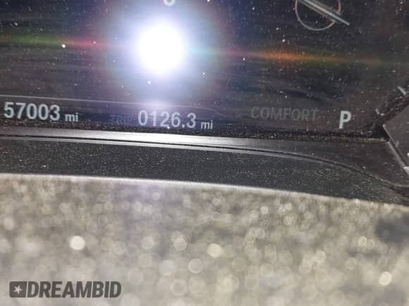 2019 BMW 5 Series 540i xDrive z VIN WBAJE7C51KWW17345, wystawiony jako IAAI lot #42535806 z przebiegiem 57 003 mil mil oraz . Historia ofert i sprzedaży dostępna na DreamBid. Obrazek 15.