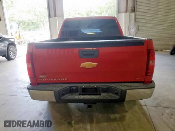2012 Chevrolet Silverado 1500 LT с VIN 3GCPCSEAXCG105633, выставлен на аукционе Copart как лот 61958575 с пробегом 142 781 миль миль и Списание • Salvage title. История ставок и продаж доступна на DreamBid. Изображение 6.
