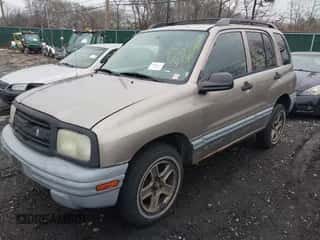 2003 Chevrolet Tracker с VIN 2CNBJ13C236947064, выставлен на аукционе IAAI как лот 41820066 с пробегом Не указан миль и . История ставок и продаж доступна на DreamBid. Изображение 2.