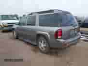 2006 Chevrolet TrailBlazer LS z VIN 1GNET16S266135716, wystawiony jako IAAI lot #41569106 z przebiegiem 222 442 mil mil oraz . Historia ofert i sprzedaży dostępna na DreamBid. Obrazek 3.