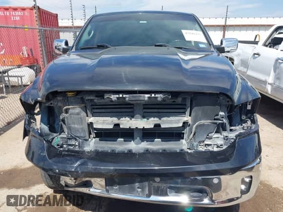 2016 Ram 1500 Laramie z VIN 1C6RR7NT5GS151639, wystawiony jako IAAI lot #43241196 z przebiegiem 150 825 mil mil oraz . Historia ofert i sprzedaży dostępna na DreamBid. Obrazek 13.