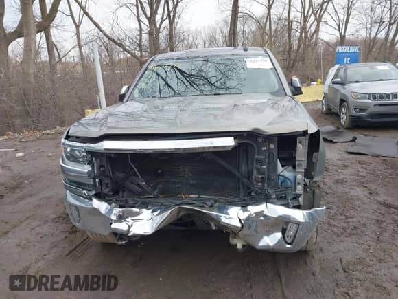 2017 Chevrolet Silverado 1500 LTZ z VIN 3GCUKSEC7HG216249, wystawiony jako IAAI lot #41637379 z przebiegiem 131 866 mil mil oraz . Historia ofert i sprzedaży dostępna na DreamBid. Obrazek 12.