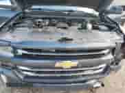 2017 Chevrolet Silverado 1500 LTZ z VIN 3GCUKSEC9HG269566, wystawiony jako Copart lot #63978265 z przebiegiem 187 213 mil mil oraz Szkoda całkowita • Salvage title. Historia ofert i sprzedaży dostępna na DreamBid. Obrazek 11.