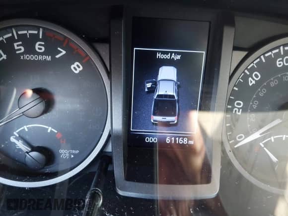 2019 Toyota Tacoma SR5 z VIN 3TMCZ5AN2KM231203, wystawiony jako IAAI lot #43203975 z przebiegiem 61 168 mil mil oraz . Historia ofert i sprzedaży dostępna na DreamBid. Obrazek 7.