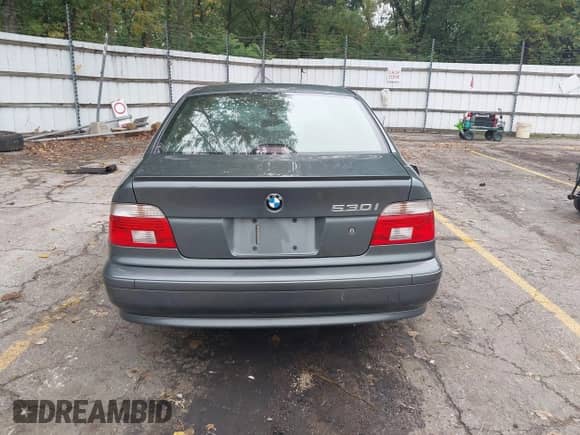2002 BMW 5 Series 530i с VIN WBADT63462CK27766, выставлен на аукционе IAAI как лот 43300242 с пробегом Не указан миль и . История ставок и продаж доступна на DreamBid. Изображение 16.