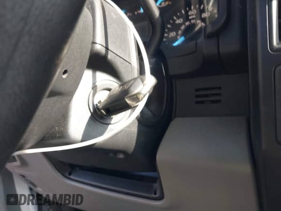 2019 Ford F-150 XL with VIN 1FTMF1CB7KKC45775, listed as a IAAI auction lot 42167917 with 94,220 mi miles and . Bid and sale history available at DreamBid. Image 11.