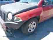 2008 Jeep Compass Sport с VIN 1J8FT47078D664159, выставлен на аукционе IAAI как лот 42632217 с пробегом 199 404 миль миль и . История ставок и продаж доступна на DreamBid. Изображение 6.