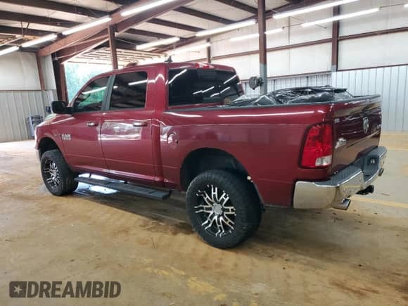 2015 Ram 1500 Outdoorsman z VIN 1C6RR7LM5FS641573, wystawiony jako Copart lot #57104095 z przebiegiem 140 714 mil mil oraz Czysty tytuł • Clean title. Historia ofert i sprzedaży dostępna na DreamBid. Obrazek 2.
