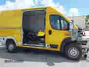 2020 Ram ProMaster Cargo z VIN 3C6TRVBG9LE116357, wystawiony jako IAAI lot #41951173 z przebiegiem 189 628 mil mil oraz . Historia ofert i sprzedaży dostępna na DreamBid. Obrazek 13.