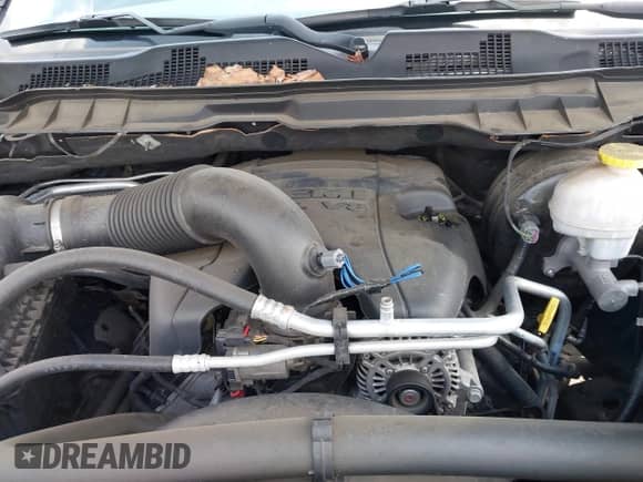 2018 Ram 1500 Big Horn z VIN 1C6RR7LT9JS335783, wystawiony jako IAAI lot #42812085 z przebiegiem 91 239 mil mil oraz . Historia ofert i sprzedaży dostępna na DreamBid. Obrazek 10.