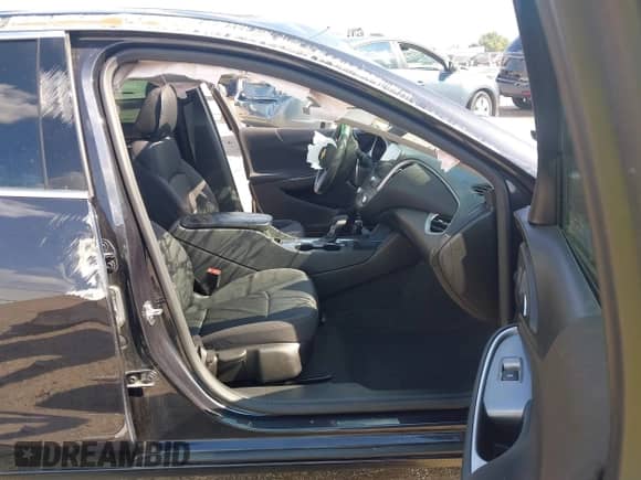 2023 Chevrolet Malibu LT с VIN 1G1ZD5ST3PF189226, выставлен на аукционе IAAI как лот 43345717 с пробегом 64 360 миль миль и . История ставок и продаж доступна на DreamBid. Изображение 5.