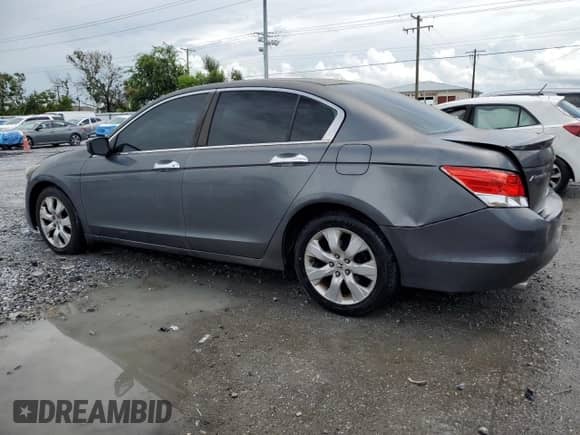 2010 Honda Accord EX z VIN 1HGCP3F70AA013861, wystawiony jako Copart lot #70164865 z przebiegiem 114 851 mil mil oraz Szkoda całkowita • Salvage title. Historia ofert i sprzedaży dostępna na DreamBid. Obrazek 2.