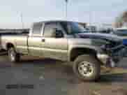 2000 Chevrolet Silverado 2500 LS z VIN 1GCGK29U1YE289916, wystawiony jako Copart lot #43776895 z przebiegiem 195 621 mil mil oraz Szkoda całkowita • Salvage title. Historia ofert i sprzedaży dostępna na DreamBid. Obrazek 4.