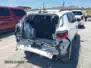 2020 Jeep Compass Latitude z VIN 3C4NJCBB6LT212525, wystawiony jako IAAI lot #42558589 z przebiegiem Nie podano mil oraz . Historia ofert i sprzedaży dostępna na DreamBid. Obrazek 4.