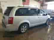 2009 Dodge Grand Caravan SE with VIN 2D8HN44E19R522948, listed as a Copart auction lot 58969045 with 257,648 mi miles and Salvage title. Bid and sale history available at DreamBid. Image 3.