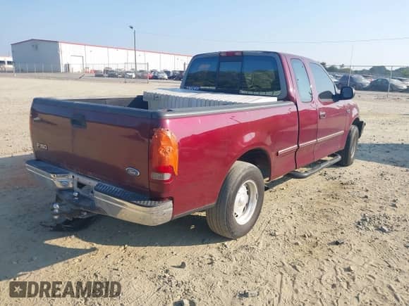 1997 Ford F-150 с VIN 1FTDX1763VNC89799, выставлен на аукционе IAAI как лот 43269047 с пробегом 143 085 миль миль и . История ставок и продаж доступна на DreamBid. Изображение 4.