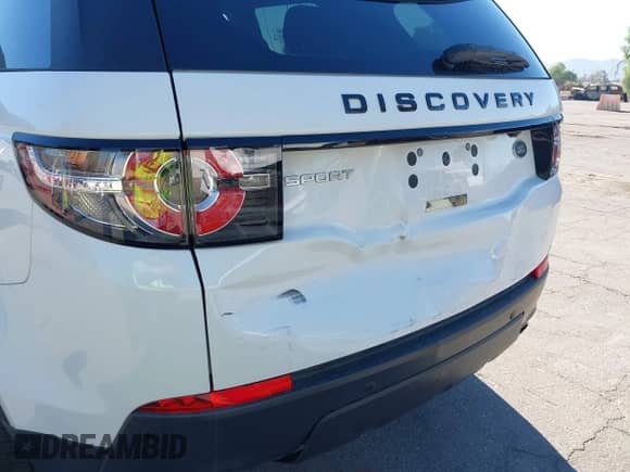 2016 Land Rover Discovery Sport SE with VIN SALCP2BG8GH633428, listed as a IAAI auction lot 43486687 with 52,812 mi miles and . Bid and sale history available at DreamBid. Image 6.