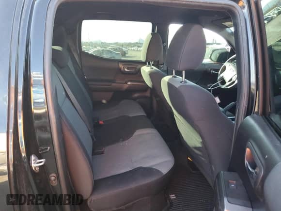 2020 Toyota Tacoma SR5 с VIN 3TMBZ5DN9LM027054, выставлен на аукционе Copart как лот 46628225 с пробегом 89 500 миль миль и Списание • Salvage title. История ставок и продаж доступна на DreamBid. Изображение 10.