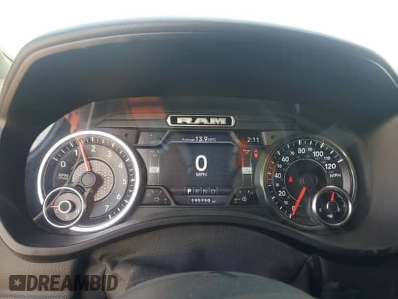 2019 Ram 1500 Big Horn z VIN 1C6SRFFT7KN779624, wystawiony jako Copart lot #70933335 z przebiegiem 195 750 mil mil oraz Szkoda całkowita • Salvage title. Historia ofert i sprzedaży dostępna na DreamBid. Obrazek 9.