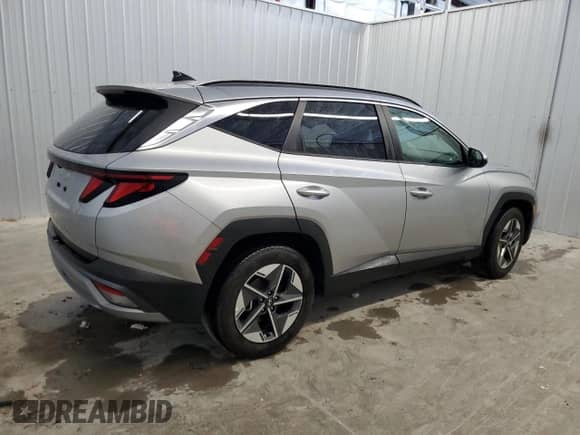 2025 Hyundai Tucson SEL with VIN 5NMJB3DE6SH467190, listed as a Copart auction lot 81484585 with 24,316 mi miles and Salvage title. Bid and sale history available at DreamBid. Image 3.