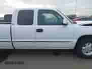 2001 GMC Sierra 1500 SLE z VIN 1GTEC19T01E209579, wystawiony jako IAAI lot #41559767 z przebiegiem 268 789 mil mil oraz . Historia ofert i sprzedaży dostępna na DreamBid. Obrazek 13.