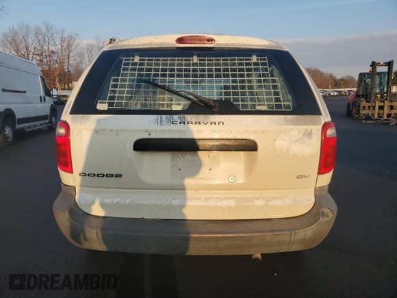 2006 Dodge Caravan Cargo with VIN 1D4GP21E66B511843, listed as a Copart auction lot 88923715 with 226,639 mi miles and Clean title. Bid and sale history available at DreamBid. Image 6.