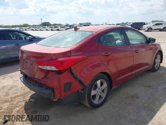 2013 Hyundai Elantra GLS с VIN KMHDH4AE2DU802667, выставлен на аукционе IAAI как лот 43136240 с пробегом 176 324 миль миль и . История ставок и продаж доступна на DreamBid. Изображение 4.