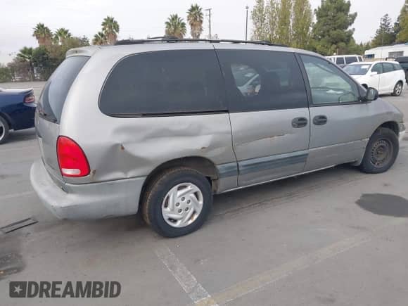 1997 Dodge Caravan SE с VIN 2B4GP44R8VR245147, выставлен на аукционе IAAI как лот 43528842 с пробегом Не указан миль и . История ставок и продаж доступна на DreamBid. Изображение 4.
