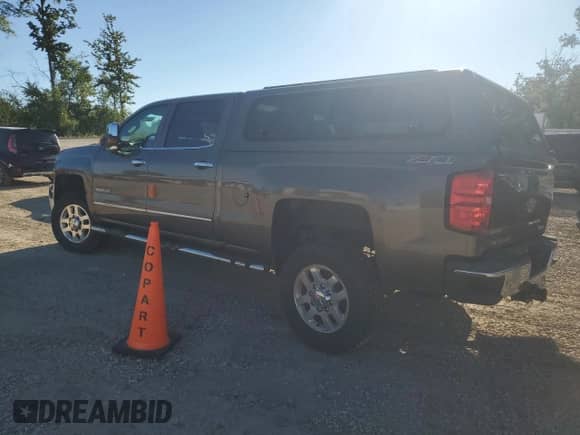 2015 Chevrolet Silverado 3500HD LTZ с VIN 1GC4K0C82FF577552, выставлен на аукционе Copart как лот 69853375 с пробегом 108 324 миль миль и Чистый • Clean title. История ставок и продаж доступна на DreamBid. Изображение 2.