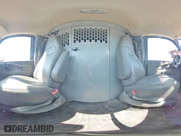 2022 Chevrolet Express Cargo с VIN 1GCWGAFPXN1268703, выставлен на аукционе Copart как лот 52439515 с пробегом 63 576 миль миль и Списание • Salvage title. История ставок и продаж доступна на DreamBid. Изображение 14.