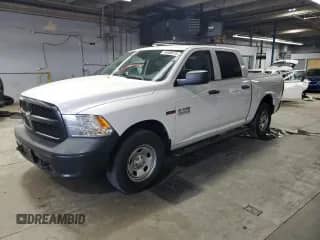2018 Ram 1500 Tradesman z VIN 1C6RR7KMXJS231197, wystawiony jako Copart lot #84466775 z przebiegiem 114 908 mil mil oraz Czysty tytuł • Clean title. Historia ofert i sprzedaży dostępna na DreamBid. Obrazek 1.