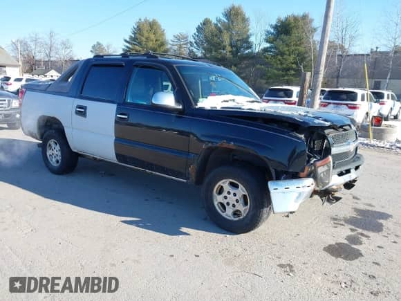 2005 Chevrolet Avalanche Z71 with VIN 3GNEK12ZX5G210052, listed as a IAAI auction lot 41327694 with 145,716 mi miles and . Bid and sale history available at DreamBid. Image 1.