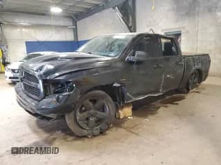 2019 Ram 1500 Warlock z VIN 1C6RR7LT0KS569845, wystawiony jako Copart lot #55214785 z przebiegiem 103 952 mil mil oraz Szkoda całkowita • Salvage title. Historia ofert i sprzedaży dostępna na DreamBid. Obrazek 1.