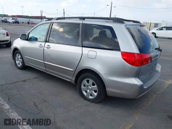 2010 Toyota Sienna CE с VIN 5TDKK4CC8AS316132, выставлен на аукционе IAAI как лот 43450112 с пробегом 129 851 миль миль и . История ставок и продаж доступна на DreamBid. Изображение 3.