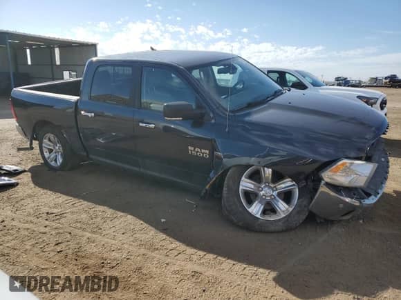 2018 Ram 1500 Big Horn z VIN 1C6RR7LT5JS109353, wystawiony jako Copart lot #80815845 z przebiegiem 109 954 mil mil oraz Szkoda całkowita • Salvage title. Historia ofert i sprzedaży dostępna na DreamBid. Obrazek 4.