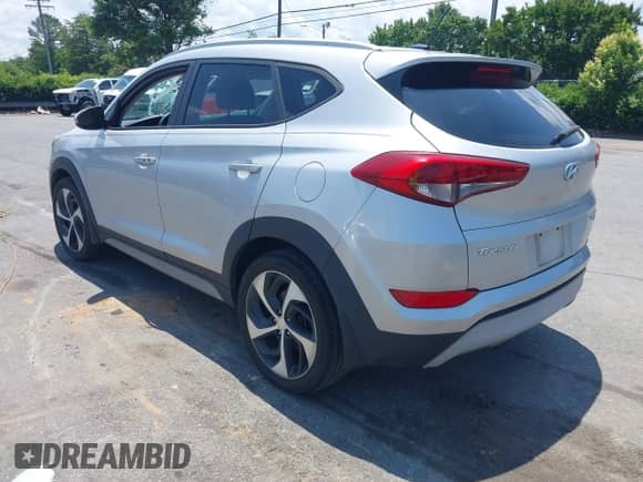 2017 Hyundai Tucson Sport с VIN KM8J3CA20HU285764, выставлен на аукционе IAAI как лот 42438903 с пробегом 73 835 миль миль и . История ставок и продаж доступна на DreamBid. Изображение 3.