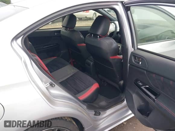 2019 Subaru WRX STI Limited z VIN JF1VA2V63K9807256, wystawiony jako IAAI lot #42390008 z przebiegiem 74 821 mil mil oraz . Historia ofert i sprzedaży dostępna na DreamBid. Obrazek 8.