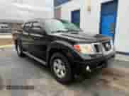 2013 Nissan Frontier SV z VIN 1N6AD0EV1DN753474, wystawiony jako Copart lot #59224445 z przebiegiem 263 774 mil mil oraz Czysty tytuł • Clean title. Historia ofert i sprzedaży dostępna na DreamBid. Obrazek 1.