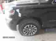 2017 Chevrolet Tahoe LT с VIN 1GNSKBKC5HR220870, выставлен на аукционе IAAI как лот 42826896 с пробегом 142 036 миль миль и . История ставок и продаж доступна на DreamBid. Изображение 6.