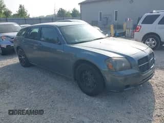 2005 Dodge Magnum SE with VIN 2D4FV48T05H531237, listed as a IAAI auction lot 42701272 with 231,885 mi miles and . Bid and sale history available at DreamBid. Image 1.