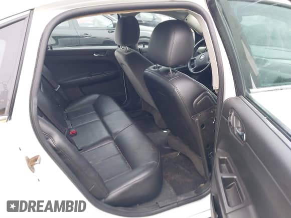 2013 Chevrolet Impala Police with VIN 2G1WD5E35D1222227, listed as a IAAI auction lot 41163786 with 176,742 mi miles and . Bid and sale history available at DreamBid. Image 8.