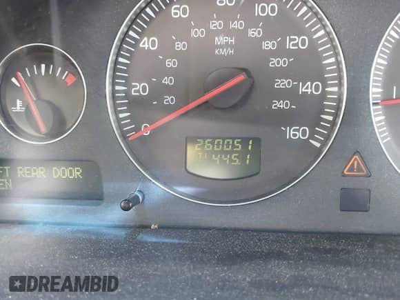 2005 Volvo S60 с VIN YV1RH592652455412, выставлен на аукционе IAAI как лот 42460357 с пробегом 260 051 миль миль и . История ставок и продаж доступна на DreamBid. Изображение 7.