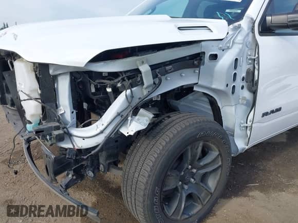 2023 Ram 1500 Lone Star z VIN 1C6RREBT8PN553095, wystawiony jako IAAI lot #41647688 z przebiegiem 18 574 mil mil oraz . Historia ofert i sprzedaży dostępna na DreamBid. Obrazek 21.