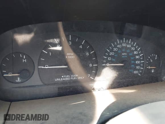 1999 Dodge Caravan SE z VIN 1B4GP44G7XB599127, wystawiony jako IAAI lot #43212548 z przebiegiem Nie podano mil oraz . Historia ofert i sprzedaży dostępna na DreamBid. Obrazek 7.