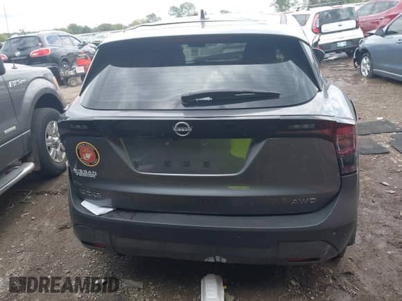 2025 Nissan Kicks S с VIN 3N8AP6BB1SL380865, выставлен на аукционе IAAI как лот 43266575 с пробегом Не указан миль и . История ставок и продаж доступна на DreamBid. Изображение 15.