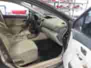 2012 Subaru Impreza 2.0i z VIN JF1GPAA6XCH214993, wystawiony jako IAAI lot #42467000 z przebiegiem 259 717 mil mil oraz . Historia ofert i sprzedaży dostępna na DreamBid. Obrazek 5.