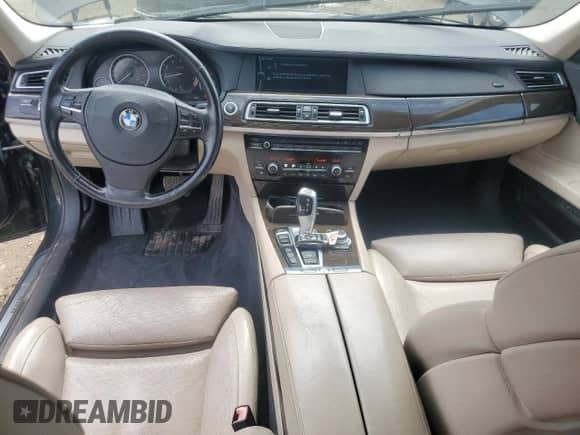 2011 BMW 7 Series 750Li xDrive z VIN WBAKC8C51BC434190, wystawiony jako Copart lot #64953315 z przebiegiem 87 676 mil mil oraz Czysty tytuł • Clean title. Historia ofert i sprzedaży dostępna na DreamBid. Obrazek 8.