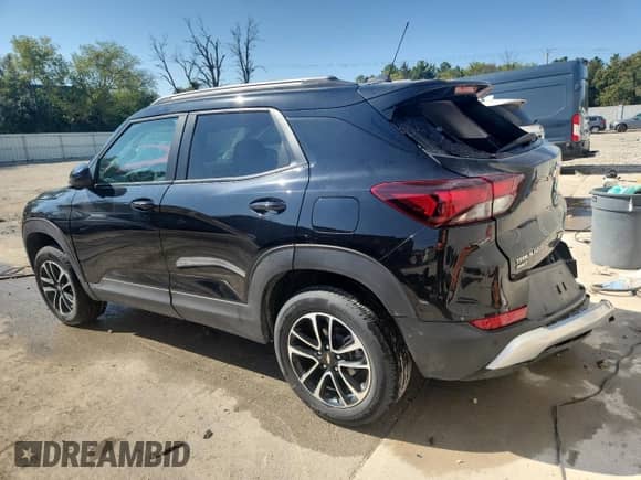 2025 Chevrolet TrailBlazer LT with VIN KL79MRSL5SB009935, listed as a Copart auction lot 82116175 with 20,725 mi miles and Non repairable. Bid and sale history available at DreamBid. Image 2.