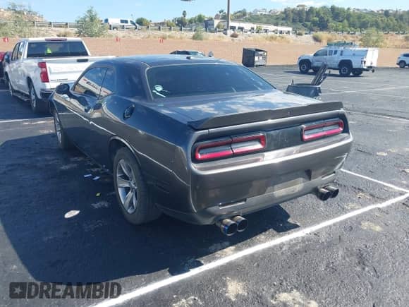 2019 Dodge Challenger SXT с VIN 2C3CDZAG6KH723663, выставлен на аукционе IAAI как лот 43226472 с пробегом 81 848 миль миль и . История ставок и продаж доступна на DreamBid. Изображение 3.